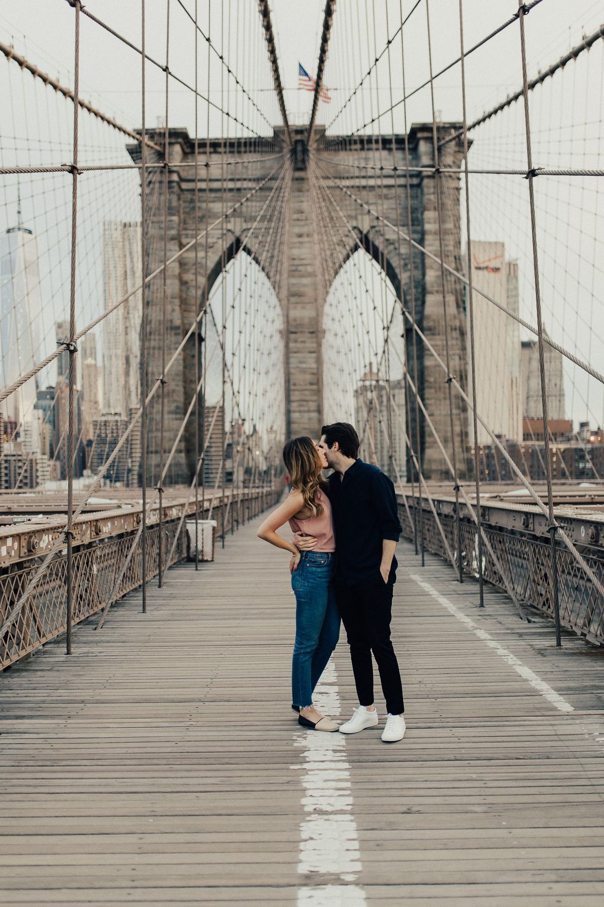 Antes · pareja Brooklyn Bridge